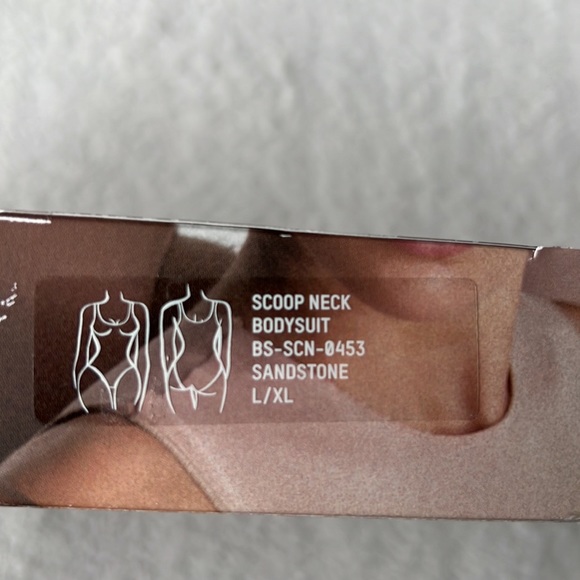 SKIMS Essential Scoop Neck Bodysuit in Sandstone - Picture 15 of 15